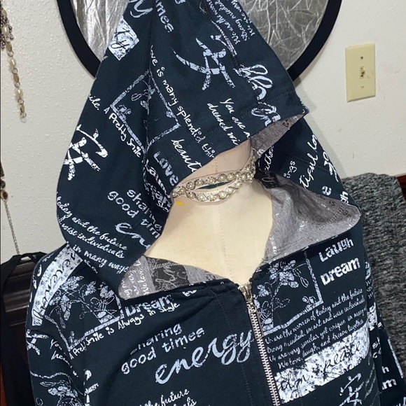 Tranquility Hoodie - Picture 4 of 6